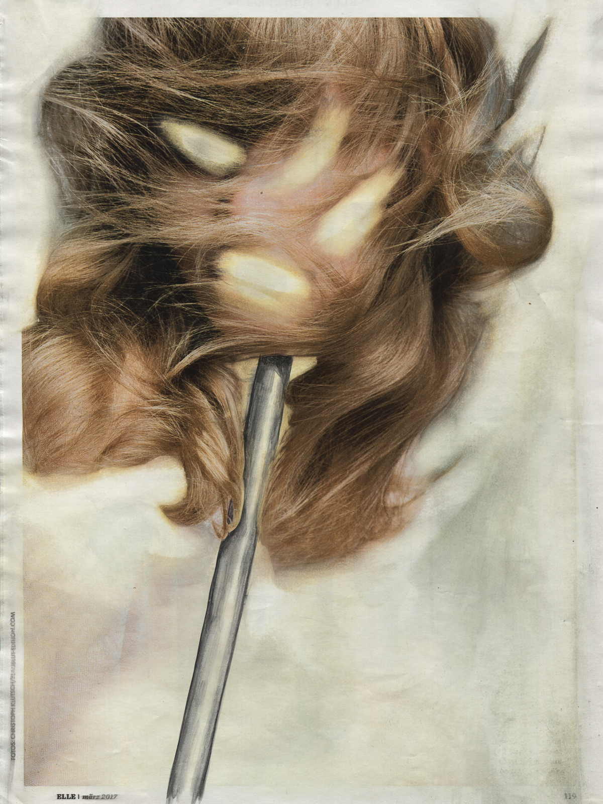 "Angry voodo", 2017, lavenderoil on magazine page, 18 x 25 cm